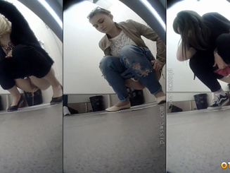 Скрытые серии из туалета женского общежития