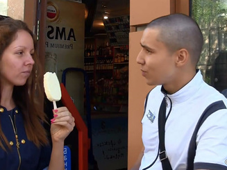 Юный соблазнитель обещает культурный отдых и прет новую сучку в попку