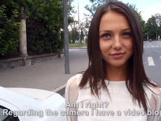 Горячий анальный секс молоденькой красотки из Ростова в салоне машины